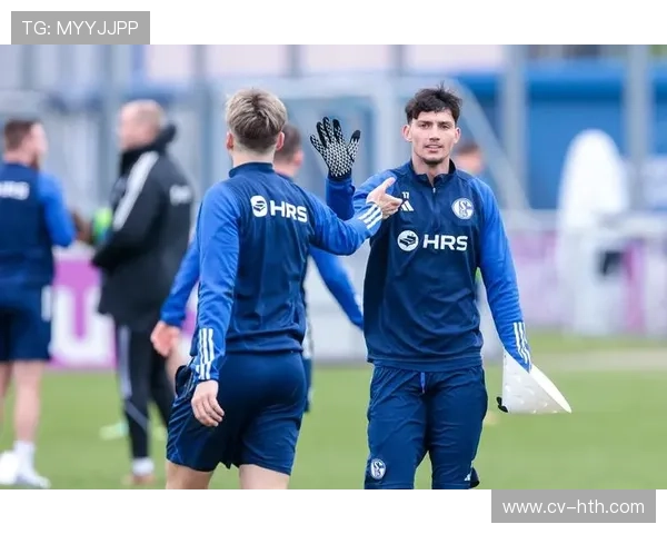 马赛后卫萨尔恢复训练,有望周末联赛复出 马赛后卫萨尔恢复训练,有望周末联赛复出